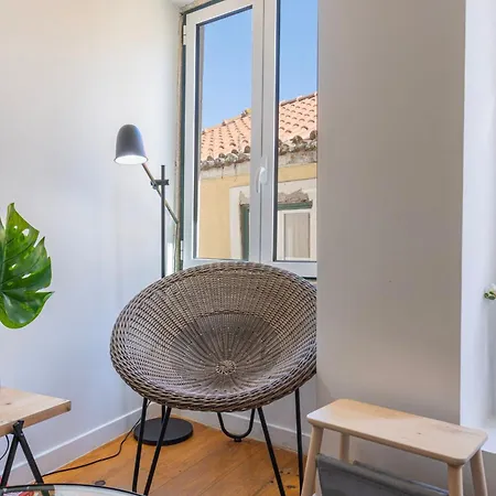 Traditional Alfama View By Lovelystay Lisboa