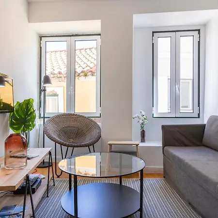 Apartamento Traditional Alfama View By Lovelystay