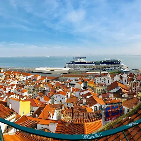 Traditional Alfama View By Lovelystay * Lisboa