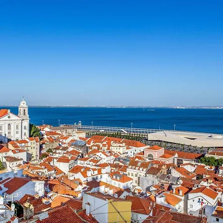 Lovelystay - Traditional Alfama View Apartment Lisbon