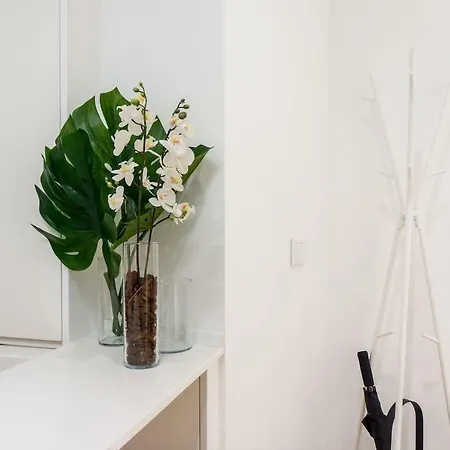 Lovelystay - Traditional Alfama View Lisbon