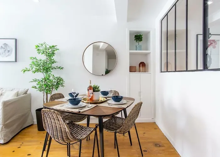 شقة Lovelystay - Traditional Alfama View *