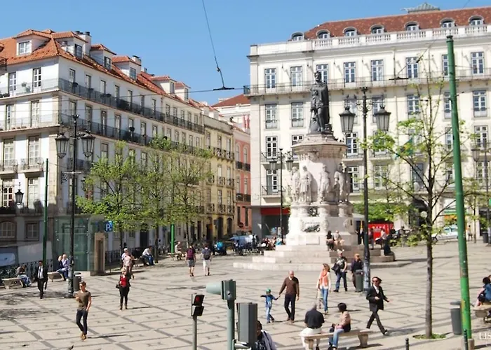 Lovelystay - Traditional Alfama View *