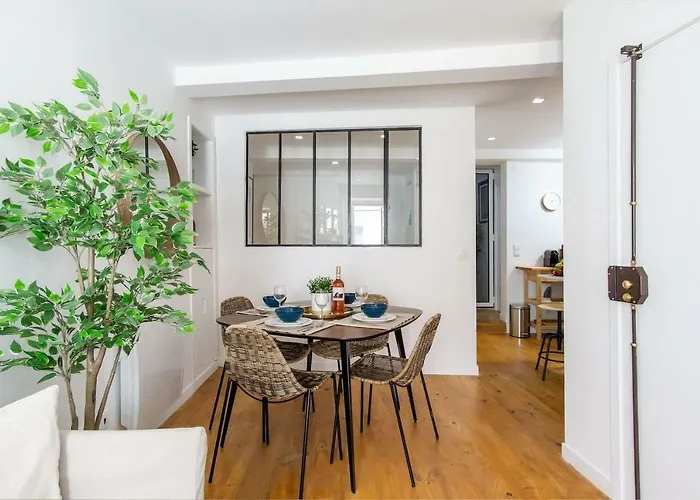 Lovelystay - Traditional Alfama View Lisboa