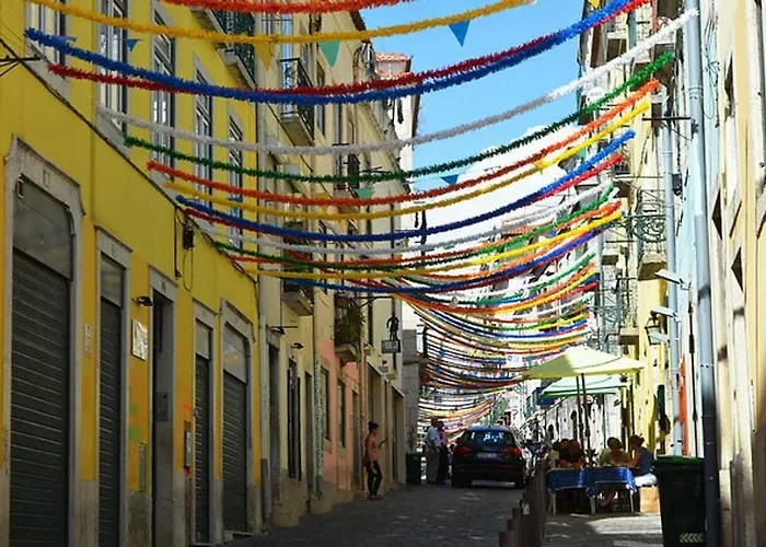 شقة Lovelystay - Traditional Alfama View Lisboa