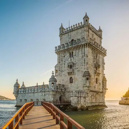 Lovelystay - Traditional Alfama View * Lisboa